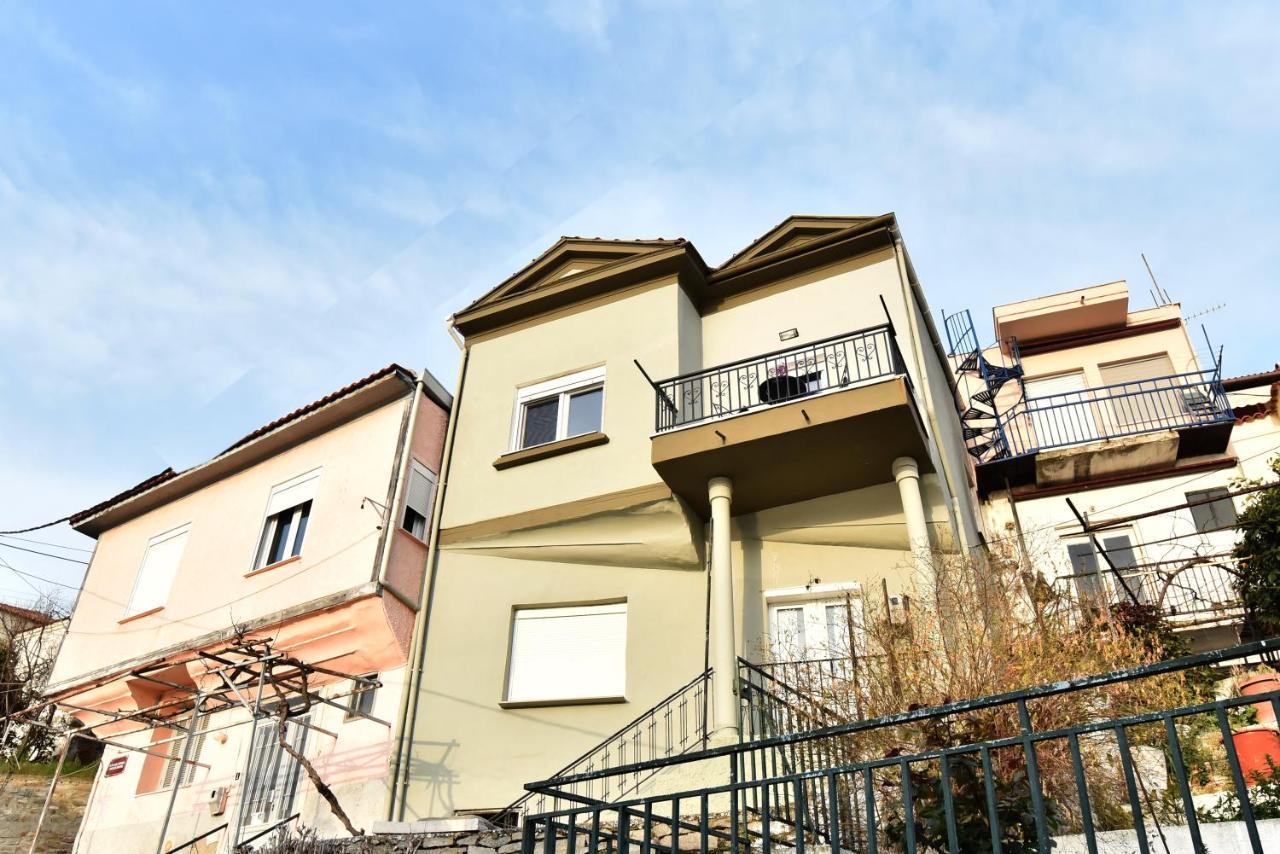Golden Sea View - Old Town Apartment Kavala Bagian luar foto