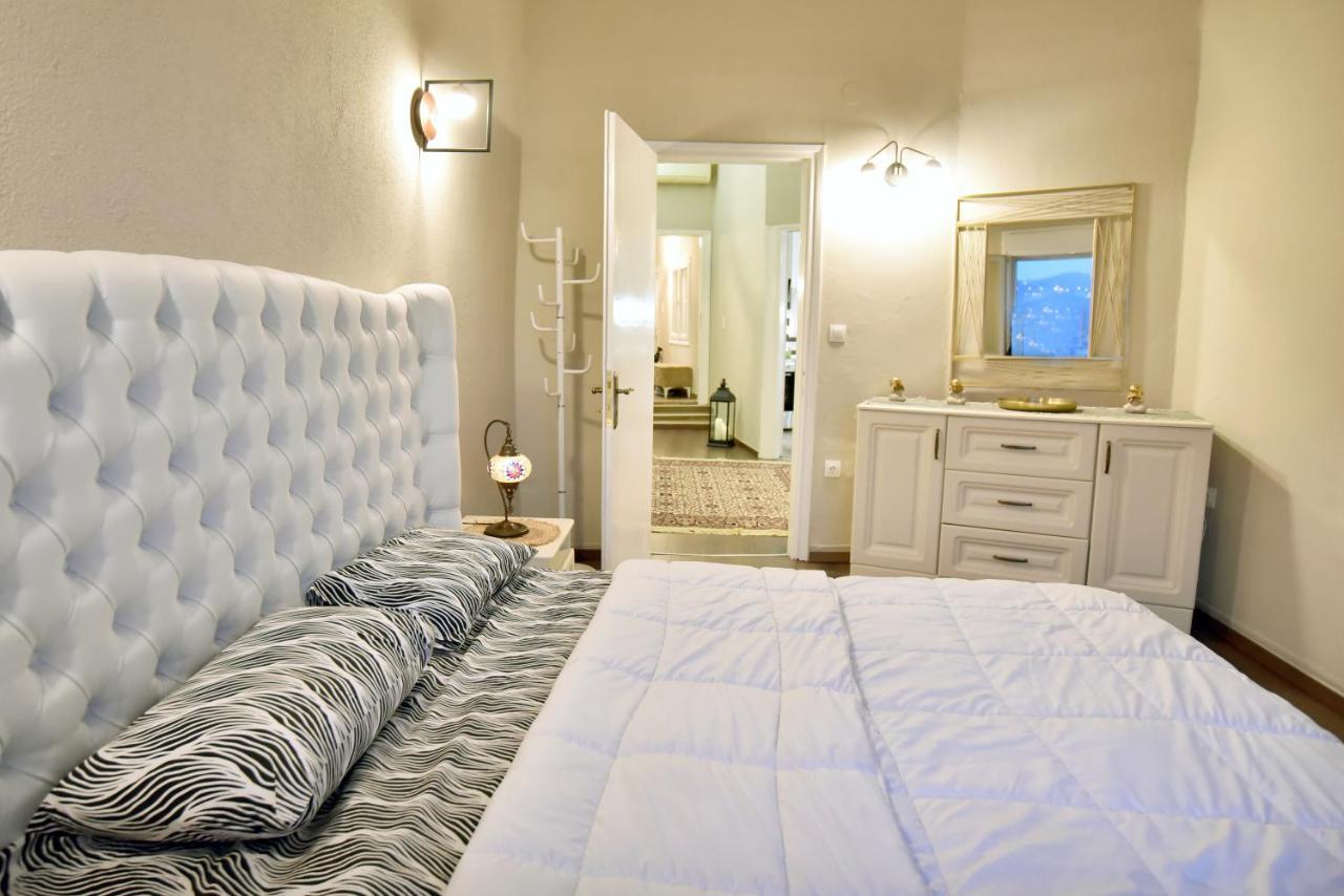Golden Sea View - Old Town Apartment Kavala Bagian luar foto