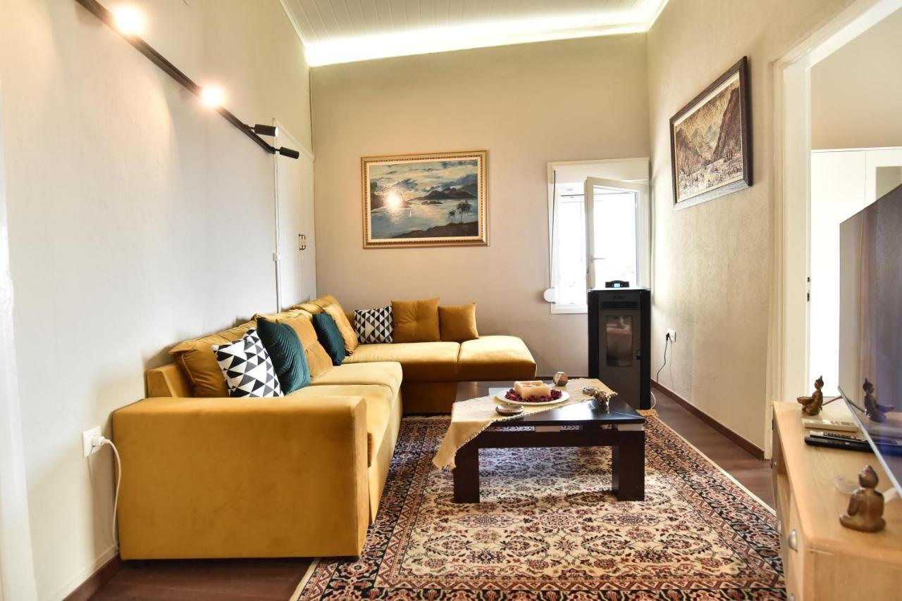 Golden Sea View - Old Town Apartment Kavala Bagian luar foto